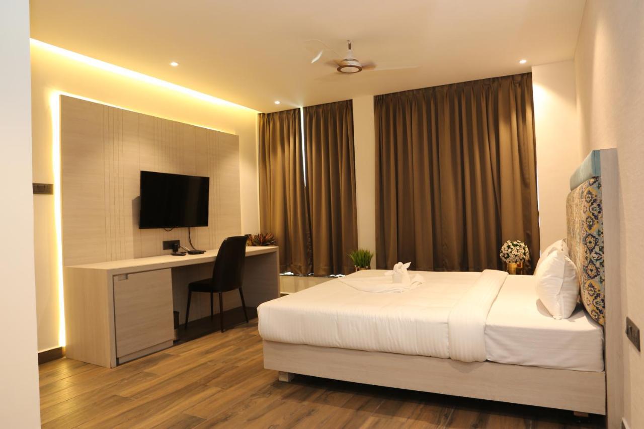 The Pearl Hotel Jamshedpur Exterior photo